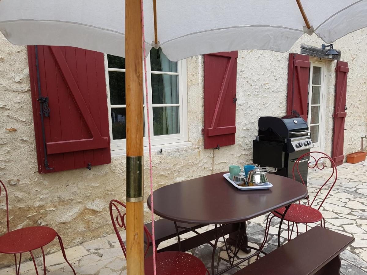 Les 7 tilleuls - Gîte Mesland Extérieur photo